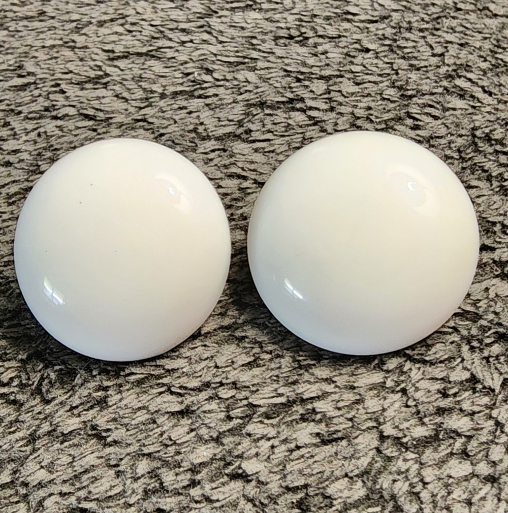 White Rounded Disc Earrings - Picture 2 of 3